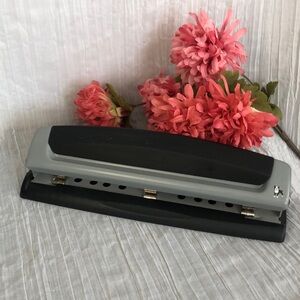 SWINGLINE office supplies home office standard size 3 hole puncher